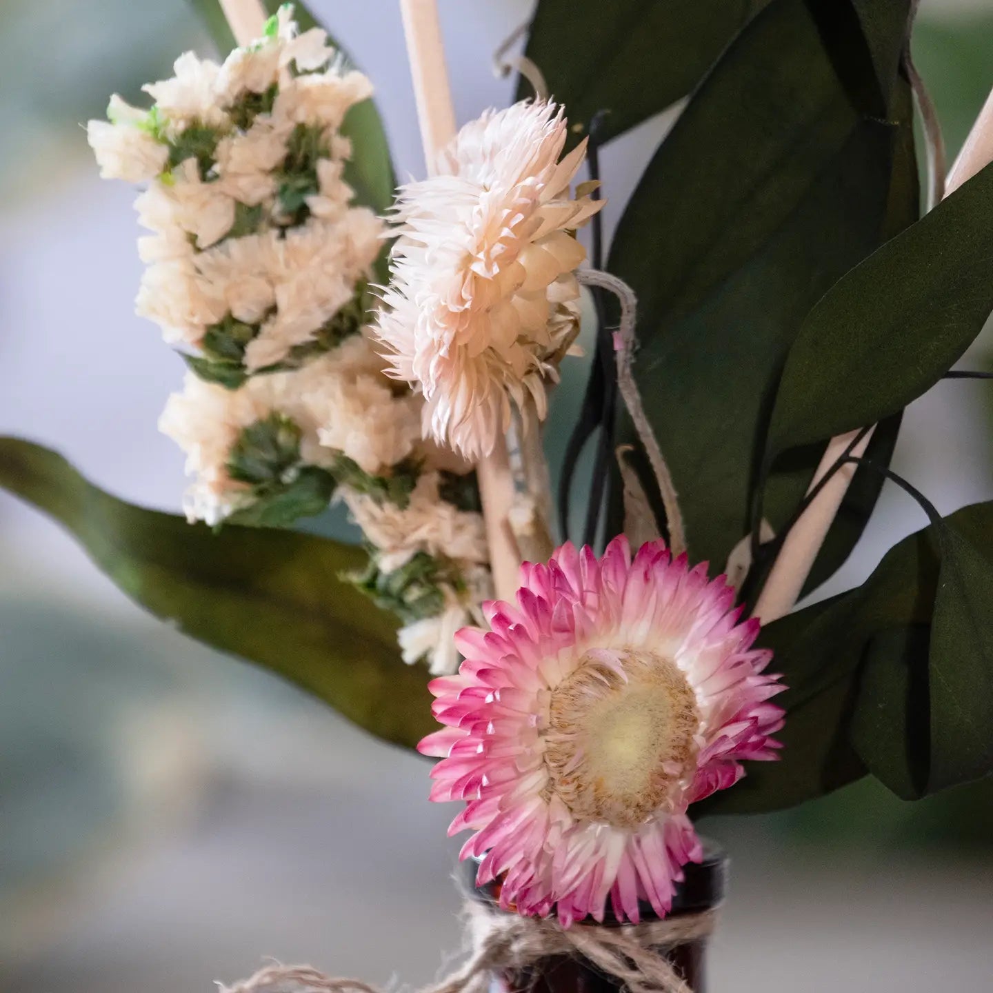 Sandalwood & Currant Bouquet Diffuser